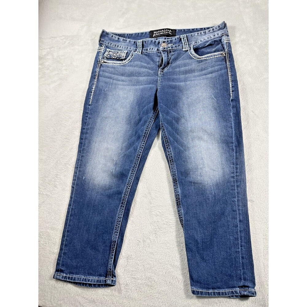 Maurices Premium Women's Bling Capri Jeans Size 13/14 Reg Distressed Low Rise - Picture 3 of 15